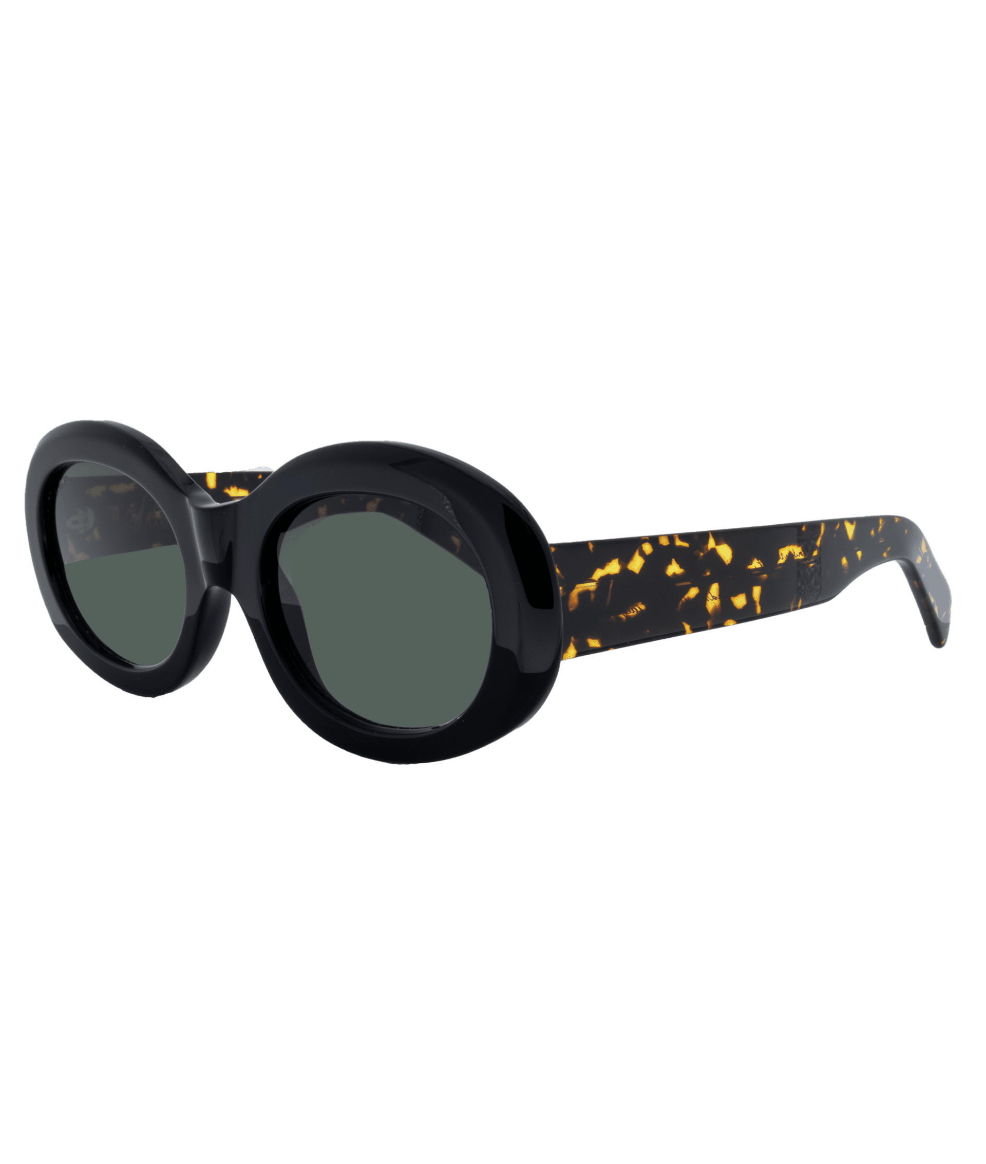 Dune is this season's must-have for women. Crafted with care in Italy, this frame with elegant curves perfectly combines a contemporary touch with a classic shape. Dune flawlessly embodies the bold style of glamorous women, offering them a seductive and refined look.