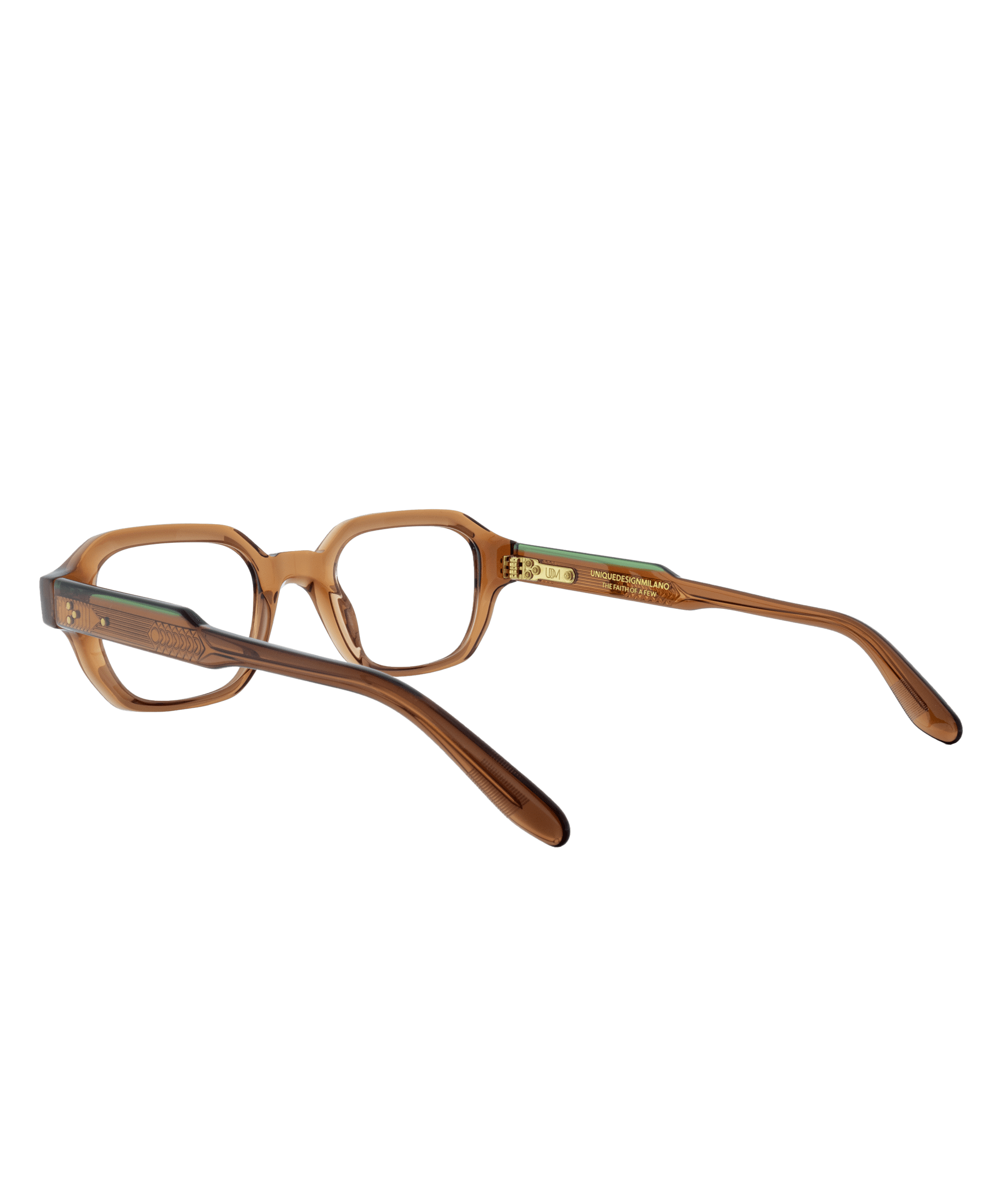 Brown rectangular eyeglasses with thick frames and arms, shown at an angle on a white background. Discover this style at Vu, le plus grand inventaire de montures à Montréal, votre référence en lunetterie à Montréal.